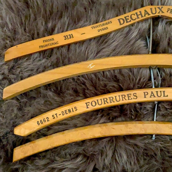 Vintage Coat hanger set - Picture 2 of 5